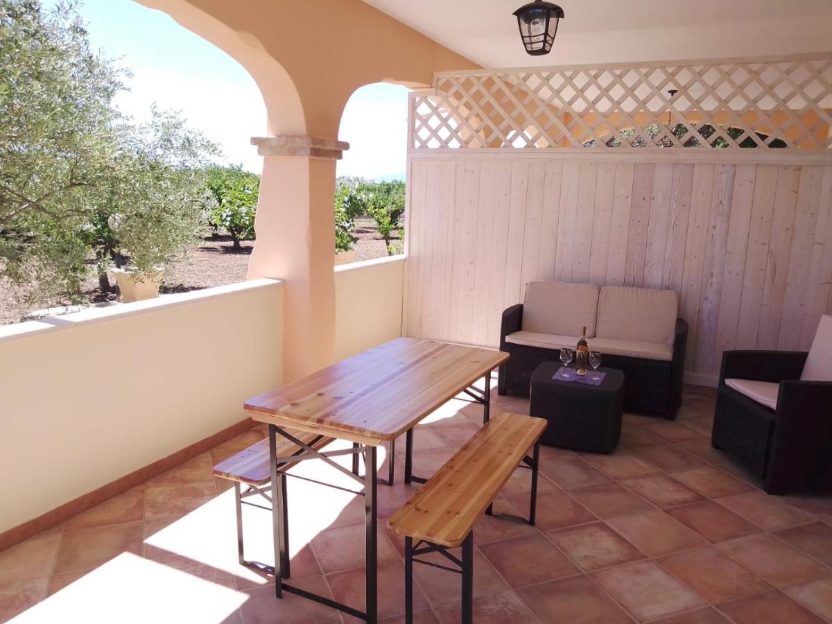 Residenza Rosa Maria Country House Orosei Buitenkant foto